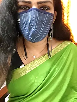 Snapshot of ashmitha chatting on 11-22-25, 03:27 ashmitha online show from 11-22-25, 03:27