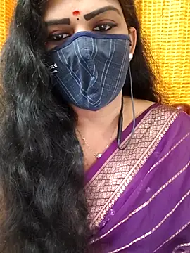 Snapshot of ashmitha chatting on 02-06-26, 01:18 ashmitha online show from 02-06-26, 01:18