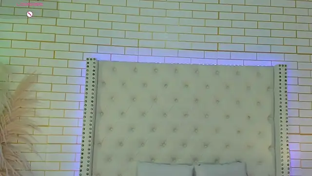 aurora collinss  online show from 01-18-26, 12:19