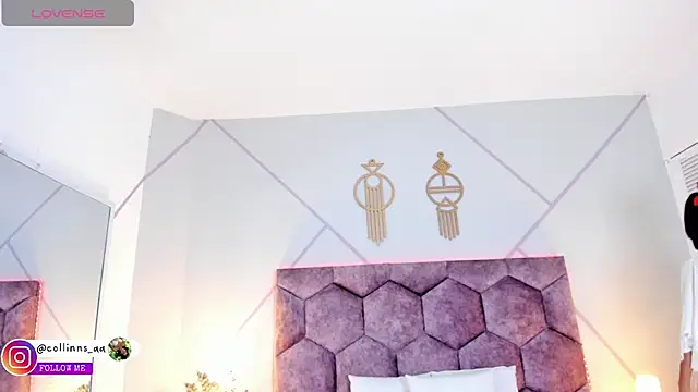 aurora collinss  online show from 02-10-26, 01:10