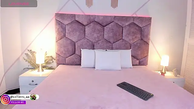 aurora collinss  online show from 02-26-26, 12:38