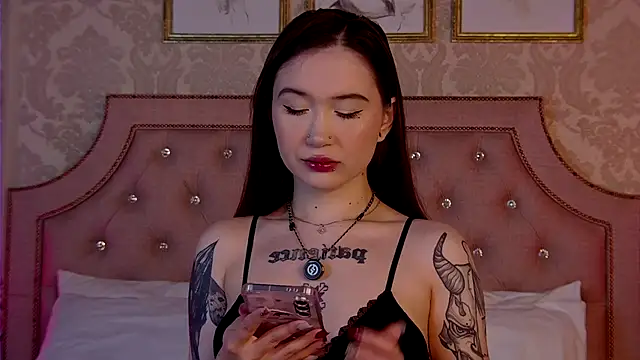 HeatherSweet  online show from 09-09-25, 06:17