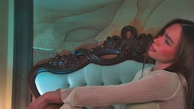 Amanda River online show from 04-18-26, 11:38