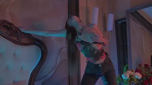 Amanda River online show from 11-22-25, 06:34