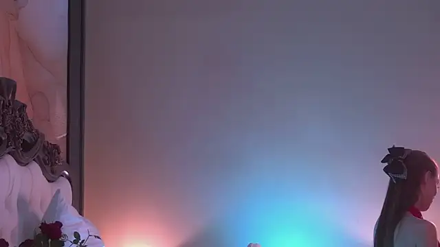 Amanda River online show from 11-18-25, 07:50