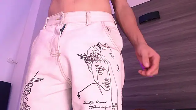 SashaNova online show from 01-17-26, 05:22