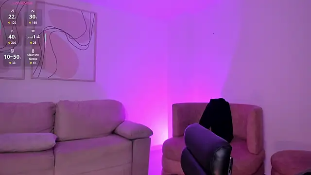 Snapshot of MaddisonCollins chatting on 10-22-25, 08:52 MaddisonCollins online show from 10-22-25, 08:52