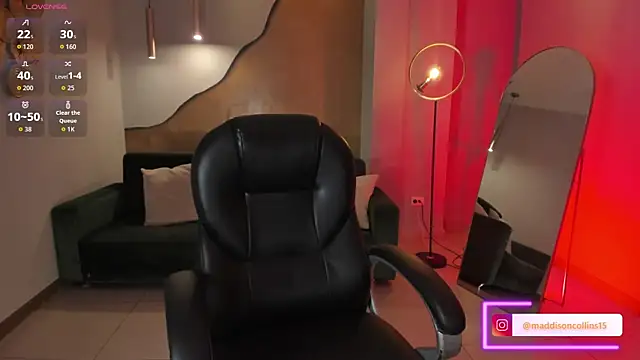 Snapshot of MaddisonCollins chatting on 02-26-26, 12:05 MaddisonCollins online show from 02-26-26, 12:05