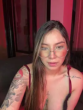 Snapshot of MaddisonCollins chatting on 02-13-26, 12:43 MaddisonCollins online show from 02-13-26, 12:43