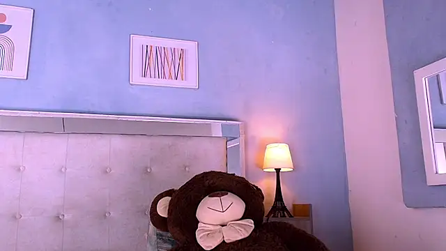 Emily Castillo 1 online show from 12-21-25, 04:58