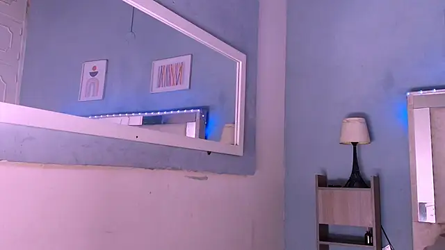 Emily Castillo 1 online show from 10-04-25, 03:52