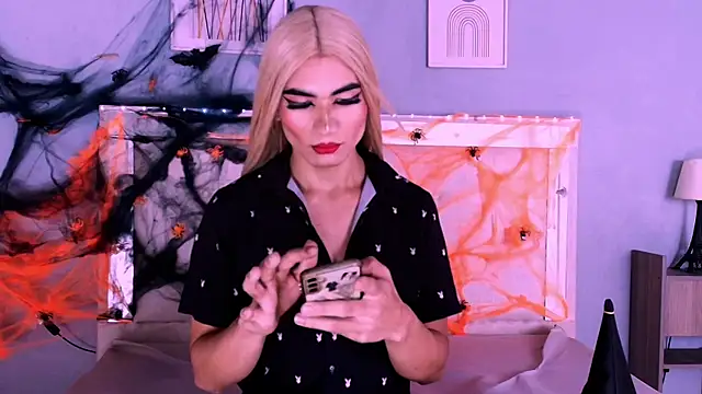 Emily Castillo 1 online show from 10-07-25, 01:17