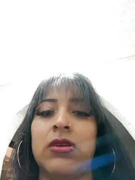 Sarah917 online show from 11-21-25, 06:07