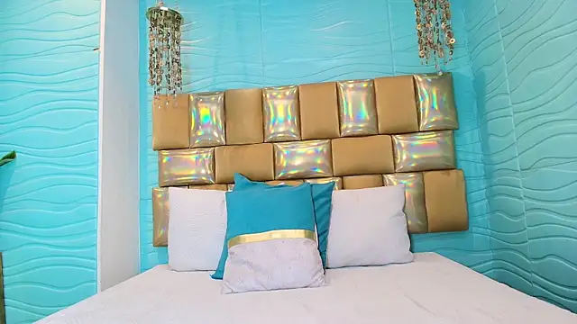 Mia Montess online show from 11-08-25, 12:52