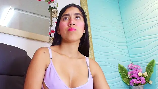 Mia Montess online show from 09-18-25, 01:58