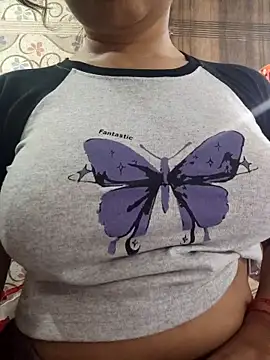 Miss Love25 online show from 04-04-26, 06:09