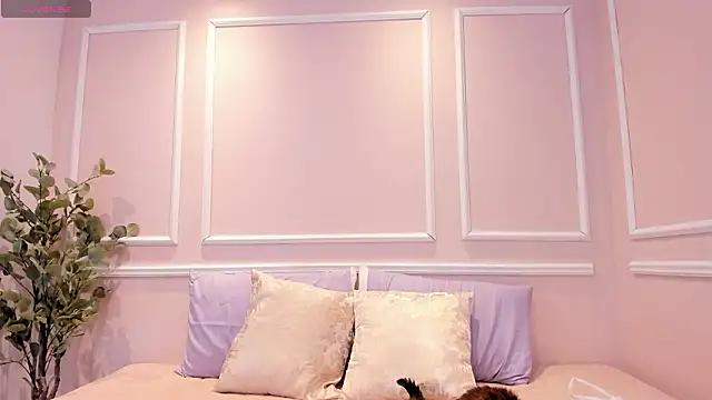 Snapshot of Lucy_Canel chatting on 02-06-26, 07:32 Lucy Canel online show from 02-06-26, 07:32