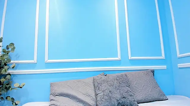 Lucy Canel online show from 10-09-25, 09:15