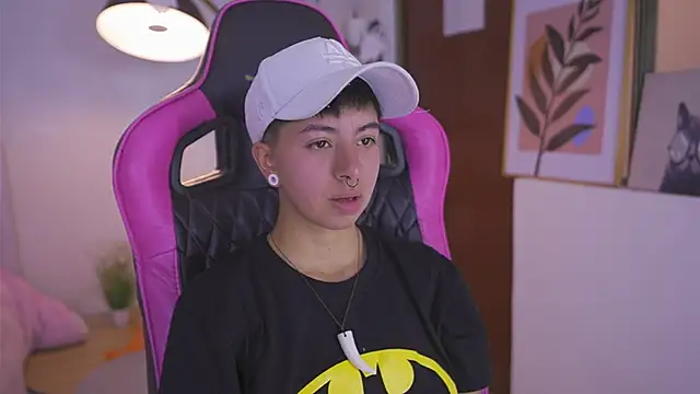 tommy blue online show from 11-04-25, 12:20