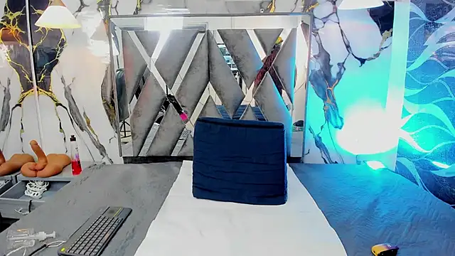 CandyMartinez  online show from 07-03-26, 05:52