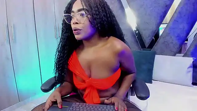 CandyMartinez  online show from 10-23-25, 06:28