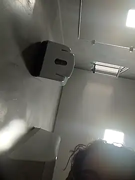 Snapshot of viviksmel chatting on 10-08-25, 04:29 viviksmel online show from 10-08-25, 04:29