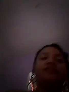 Snapshot of viviksmel chatting on 10-11-25, 07:04 viviksmel online show from 10-11-25, 07:04