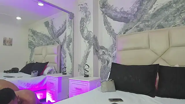 Snapshot of LexiAndDeker chatting on 03-18-25, 12:39 LexiAndDeker online show from 03-18-25, 12:39