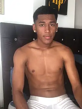 LexiAndDeker online show from 11-12-25, 05:50