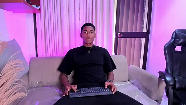 LexiAndDeker online show from 11-16-25, 03:17