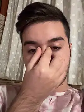 Snapshot of ategurl192 chatting on 10-31-25, 08:16 ategurl192 online show from 10-31-25, 08:16