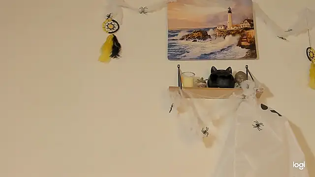 Snapshot of Aprillebony chatting on 10-15-25, 07:11 Aprillebony online show from 10-15-25, 07:11