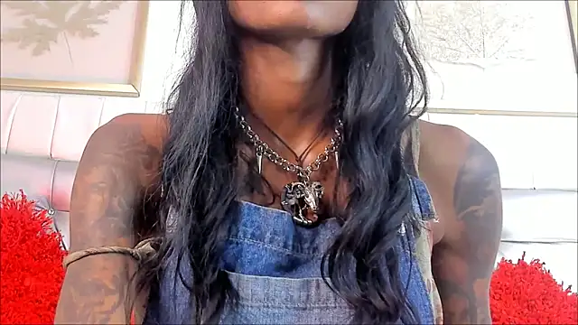 Snapshot of Aprillebony chatting on 09-10-25, 07:02 Aprillebony online show from 09-10-25, 07:02