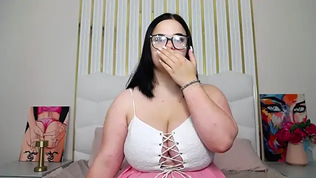 Eliss Shyyo online show from 09-25-25, 04:40