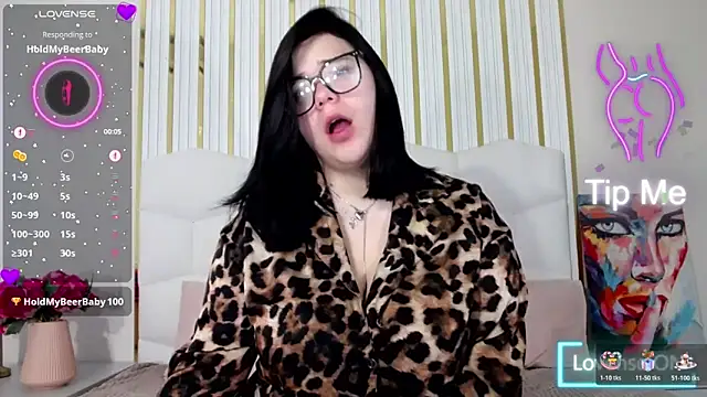 Eliss Shyyo online show from 10-19-25, 05:32