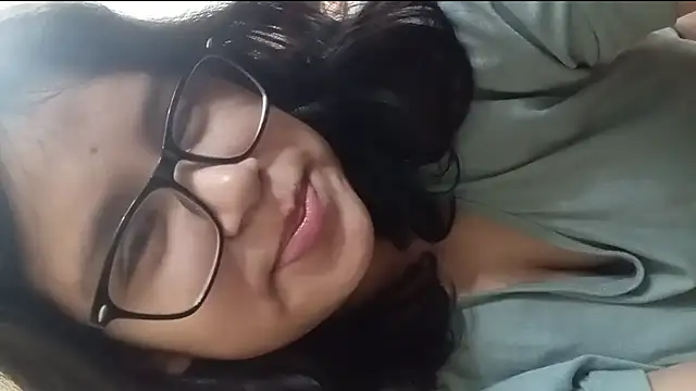 Snapshot of Maferyale chatting on 02-04-26, 01:55 Maferyale online show from 02-04-26, 01:55