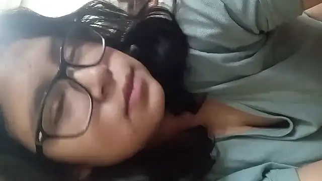 Snapshot of Maferyale chatting on 01-09-26, 04:52 Maferyale online show from 01-09-26, 04:52