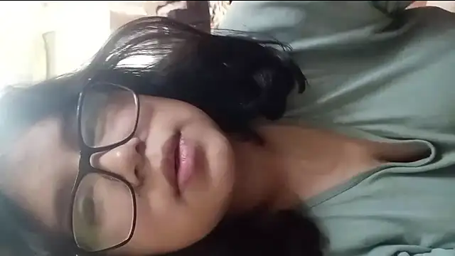 Snapshot of Maferyale chatting on 02-05-26, 05:25 Maferyale online show from 02-05-26, 05:25