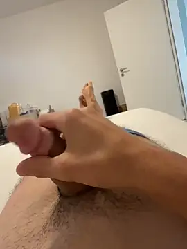 Yves1999 online show from 10-01-25, 02:21