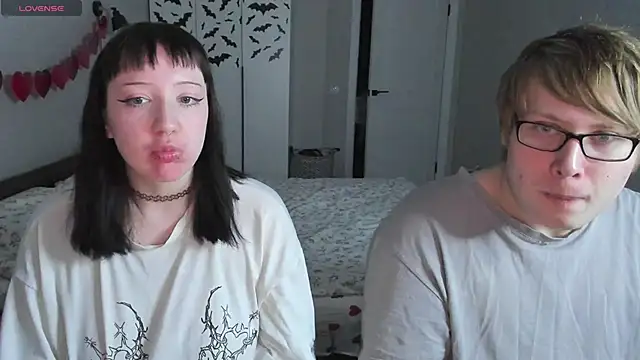 JayMollyy online show from 04-28-26, 04:11