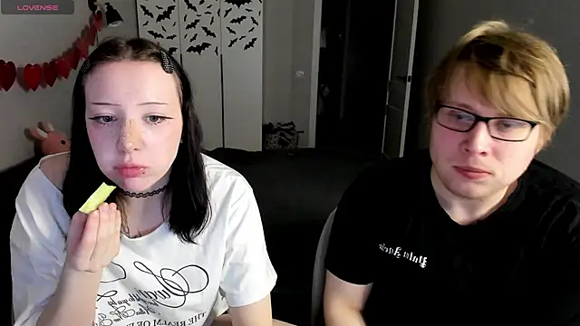 JayMollyy online show from 04-17-26, 03:37