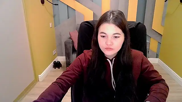 Snapshot of ElinaMils chatting on 03-08-25, 12:30 ElinaMils online show from 03-08-25, 12:30