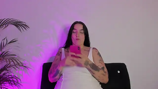 Celestte online show from 09-11-25, 12:32