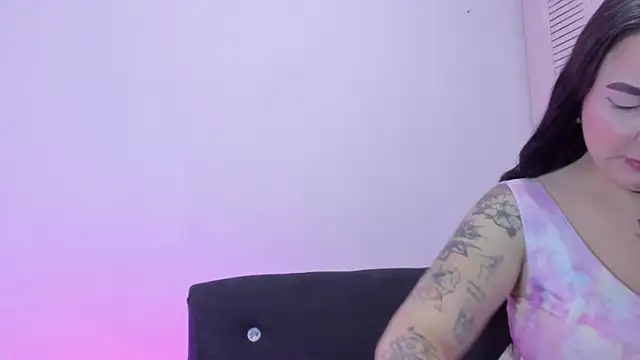 Celestte online show from 11-11-25, 04:18