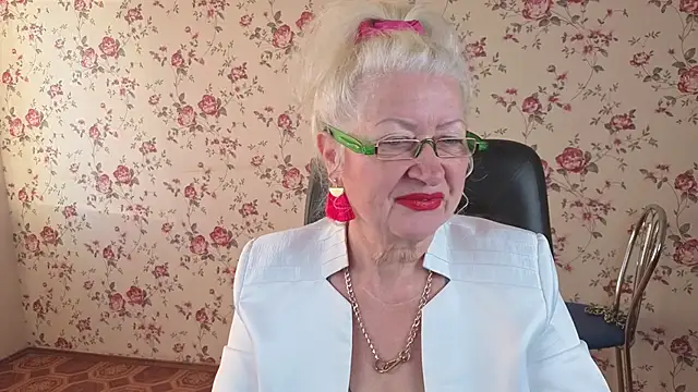 Maya Mayflower online show from 10-03-25, 04:03