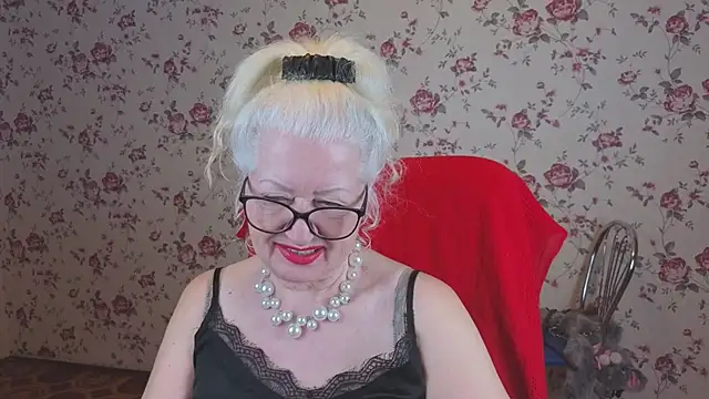 Maya Mayflower online show from 02-14-26, 03:45