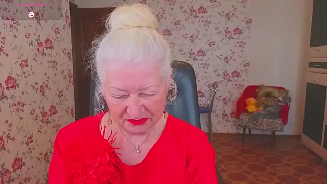 Maya Mayflower online show from 06-12-26, 03:59