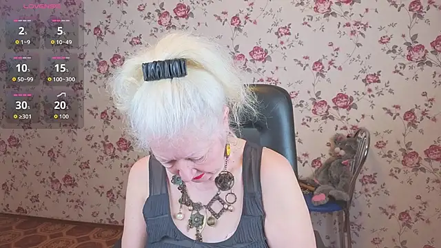 Maya Mayflower online show from 02-06-26, 03:24