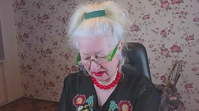 Maya Mayflower online show from 02-13-26, 03:06