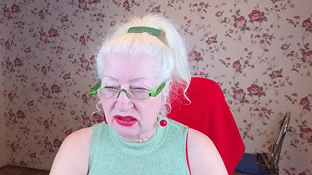 Maya Mayflower online show from 11-28-25, 04:01